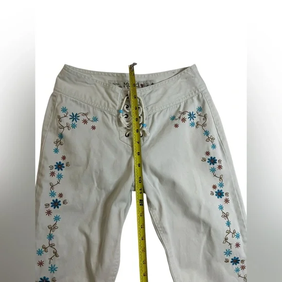 ⭐️SOLD⭐️ Y2K Festival Fairy Mudd Lace-Up Low Rise Floral Embroidered Flare Jeans - Picture 15 of 16